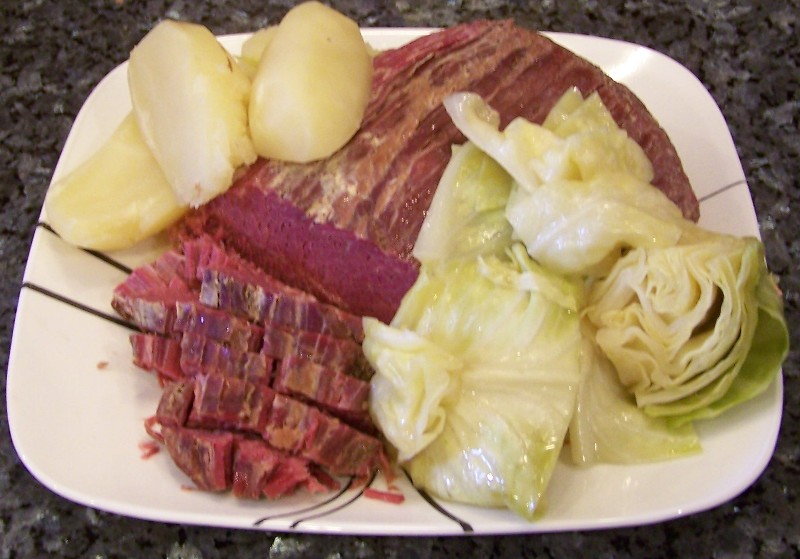 Slow Cooker Corned Beef & Cabbage Recipe